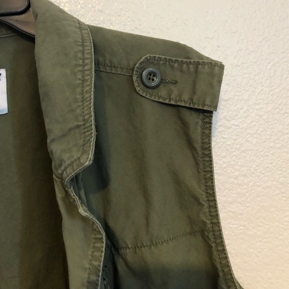 Old Navy Women’s Utility Vest In Military Green Size XL EUC - Picture 9 of 10
